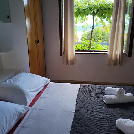 Apartment With Pool Tomic Crikvenica