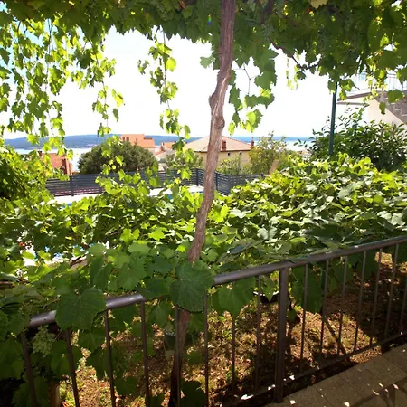 Apartment With Pool Tomic Crikvenica