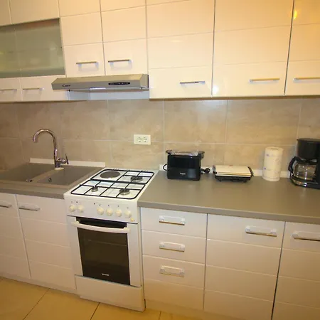 With Pool Tomic Apartment